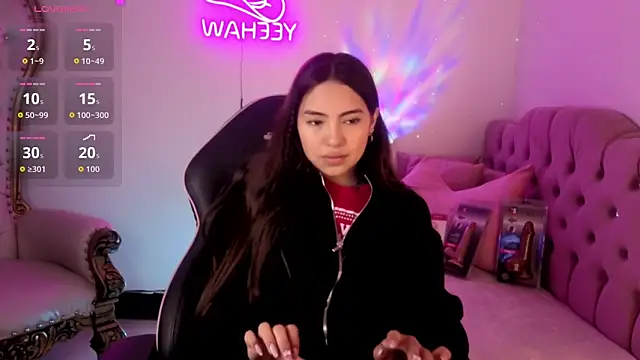 ISABELA TAY online show from July 16, 12:10 pm
