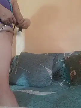 loriepinay46 online show from July 27, 1:02 am