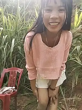 gugu0022 online show from May 16, 12:35 am