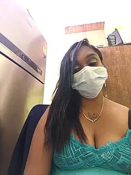 Dharshini98 online show from December 4, 7:14 pm