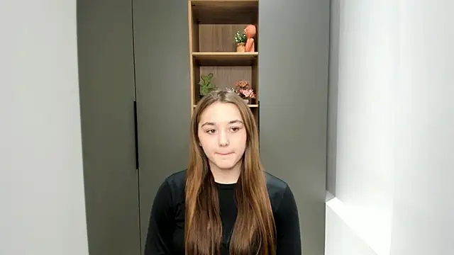 CleotildeBijan online show from November 13, 10:03 am