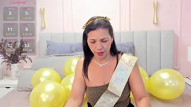 Dulce emi online show from June 25, 2:51 pm