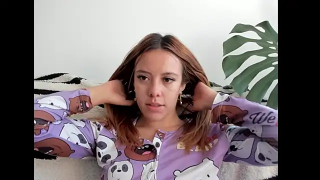 Abbiejohnson online show from May 1, 12:52 pm
