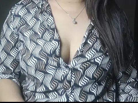 Saira Hotty online show from December 3, 7:44 am