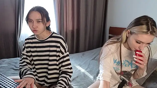 gollytiana online show from February 26, 9:19 am