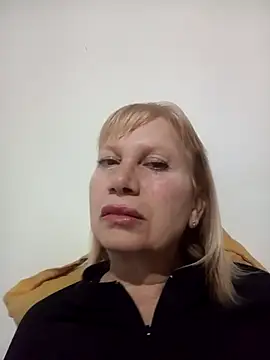 SexyMilf1211 online show from May 2, 10:46 pm