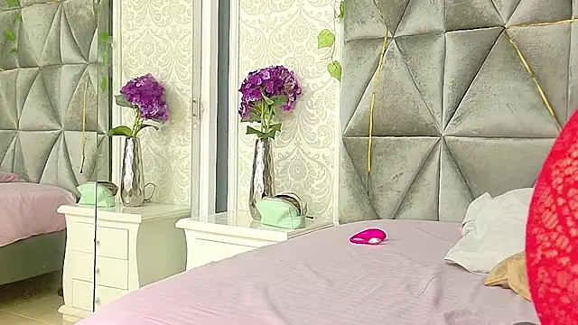 Miaa Grace  online show from May 2, 1:36 pm