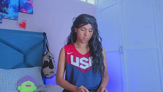 Hopemoretti online show from March 11, 8:11 pm