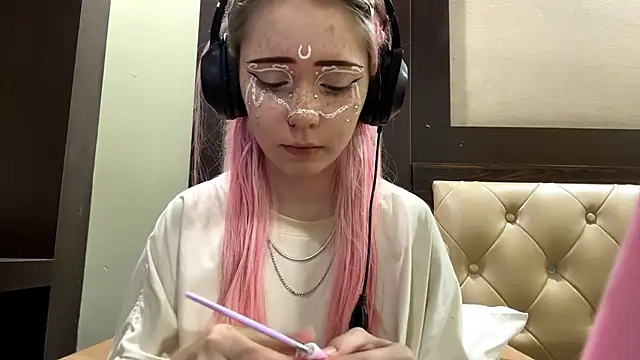 ChanteNovack online show from November 17, 10:27 am