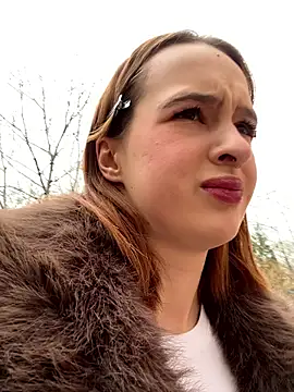 hani obsessed online show from January 6, 10:08 am