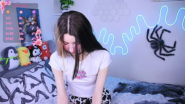 Emmie shy online show from February 26, 11:53 am