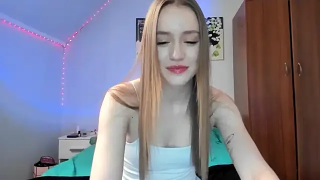 tinyglow online show from December 19, 7:17 pm