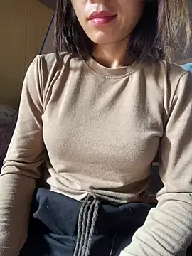 Trangbabylove online show from June 26, 4:58 am