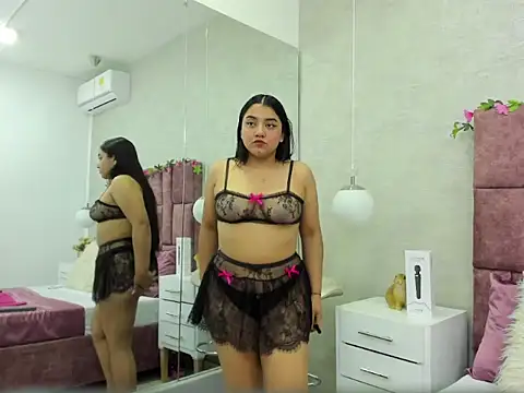SalomeLee online show from July 21, 11:22 am