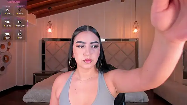 SophieLanne online show from April 29, 4:27 am