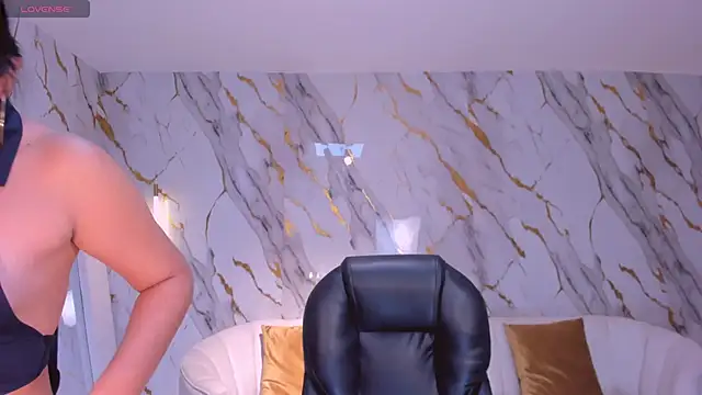 SophieLanne online show from January 18, 4:20 am