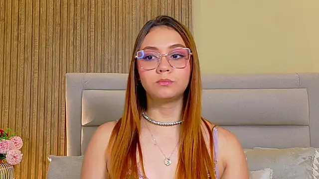 LondraBlush online show from July 6, 3:14 pm