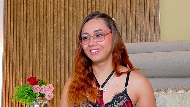 LondraBlush online show from July 22, 1:12 pm