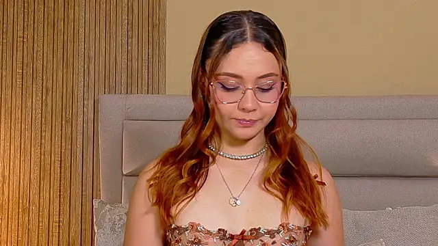 LondraBlush online show from July 29, 1:11 pm