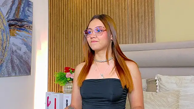 LondraBlush online show from July 2, 1:06 pm