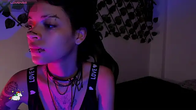 Anny Kiitty online show from July 7, 9:24 am