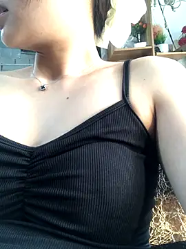 YiYuKute online show from November 23, 9:22 am