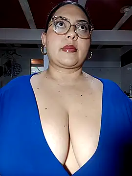Anna Lucia88 online show from May 11, 7:32 am