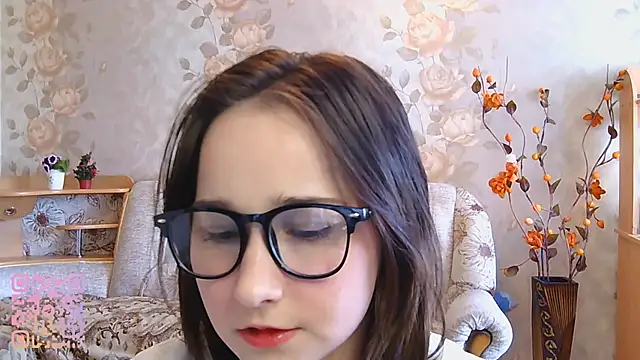 TianaMeiser online show from April 24, 12:30 pm