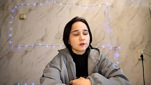 TianaMeiser online show from December 16, 11:05 am