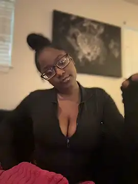 kaywest online show from April 29, 1:47 pm