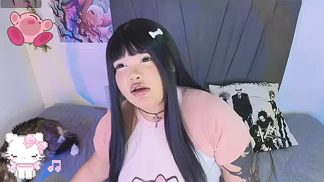 kittyhtxx online show from June 15, 3:07 am