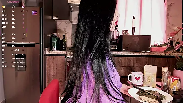 latinbitch online show from February 10, 7:39 pm