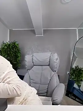 AmberRosewood online show from March 7, 5:03 am