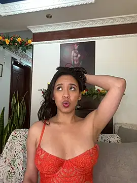 Esmerald 1111 online show from July 28, 2:35 pm