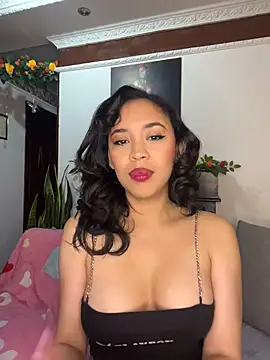 Esmerald 1111 online show from June 11, 10:34 am