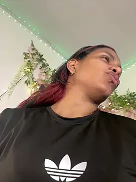 ArielleMillerr- online show from July 9, 5:48 pm