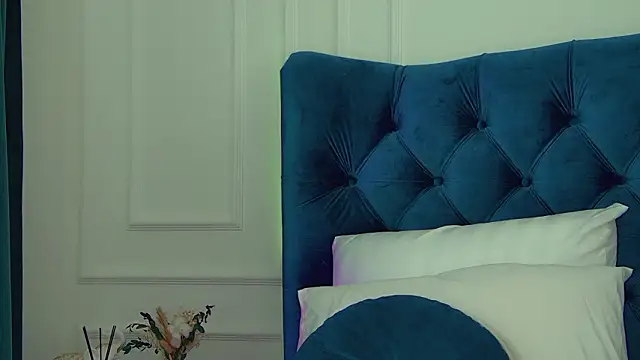 AnnyRaii online show from January 16, 6:15 pm