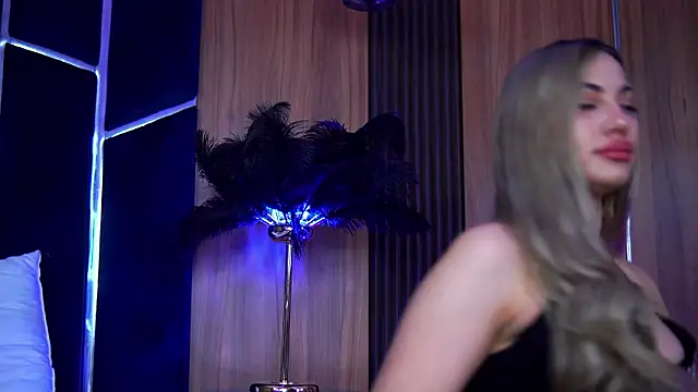 Chloe GraceeX online show from March 11, 7:38 pm