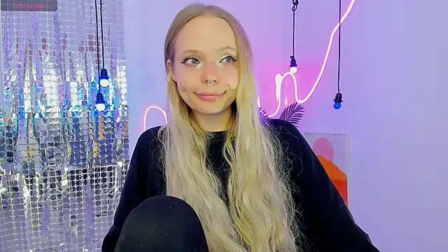 lucy loy online show from January 6, 2:10 pm