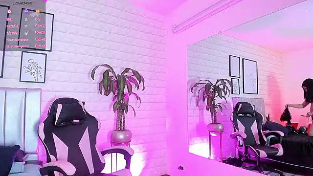 Elizabetth Benz online show from February 10, 7:06 pm