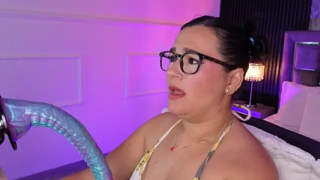 Sienarosewood online show from July 24, 3:59 am