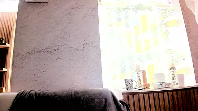 IsabelaStefano online show from March 14, 3:29 am