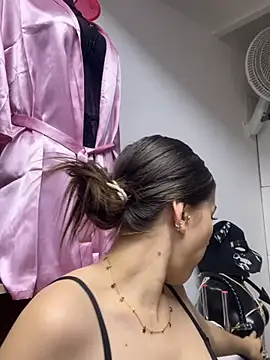 MiaWhiteBunny online show from April 30, 3:39 pm