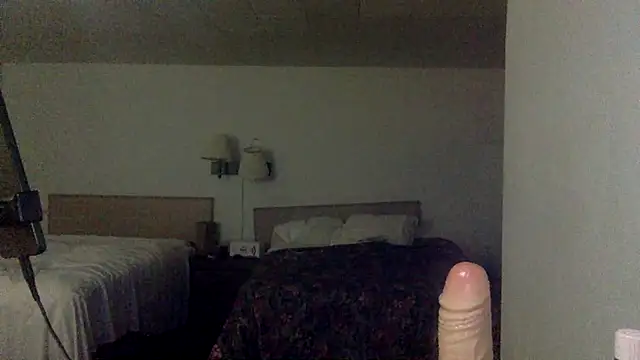 whitecream88 online show from November 30, 10:08 am