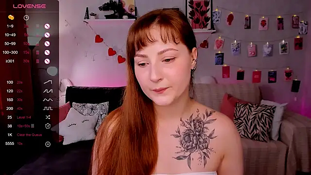 velvet cherry  online show from June 13, 9:07 am