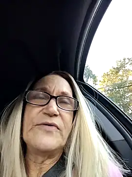 ccrider69  online show from November 20, 10:11 pm