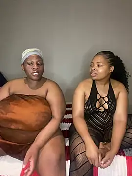 CamilaXXX20 online show from May 2, 6:33 pm