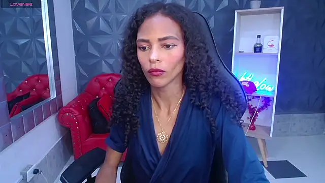 becky lynch 102 online show from March 3, 6:58 pm