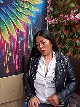 JustSamantha  online show from July 18, 2:19 pm