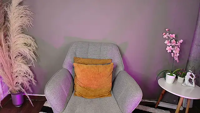 PauletteSanderss online show from December 22, 8:23 pm